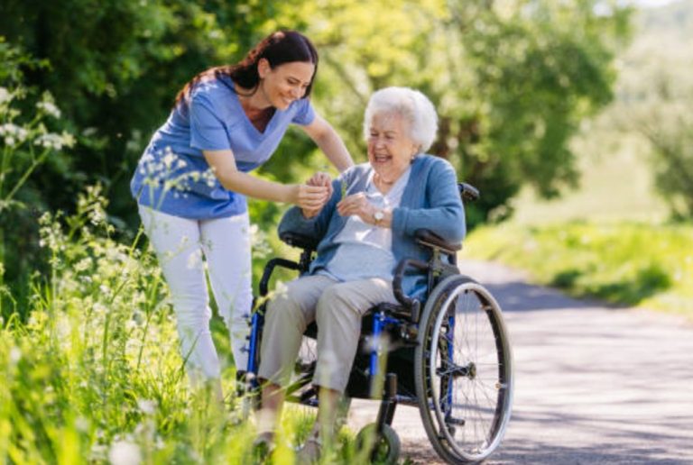 Creating a Comfortable Home Environment for Elderly Care